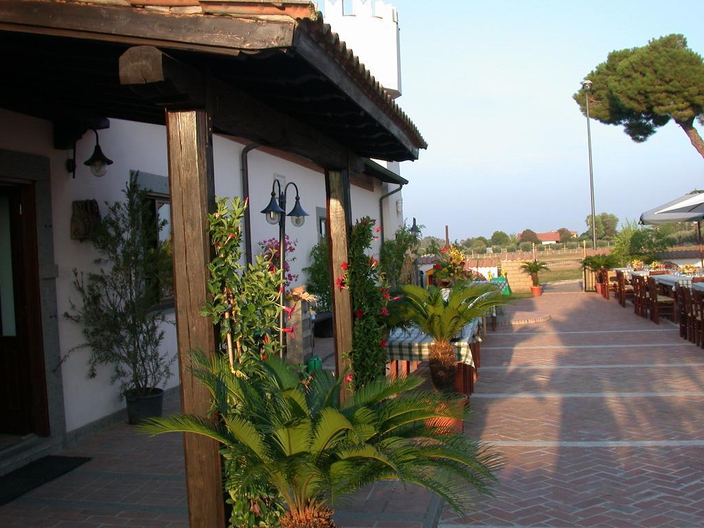 Agriturismo Torre Cristina Aprilia Eksteriør billede